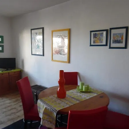 Apartment 2 Pieces Proche Avec Parking Prive - Fr-1-750-102 Canet-en-Roussillon